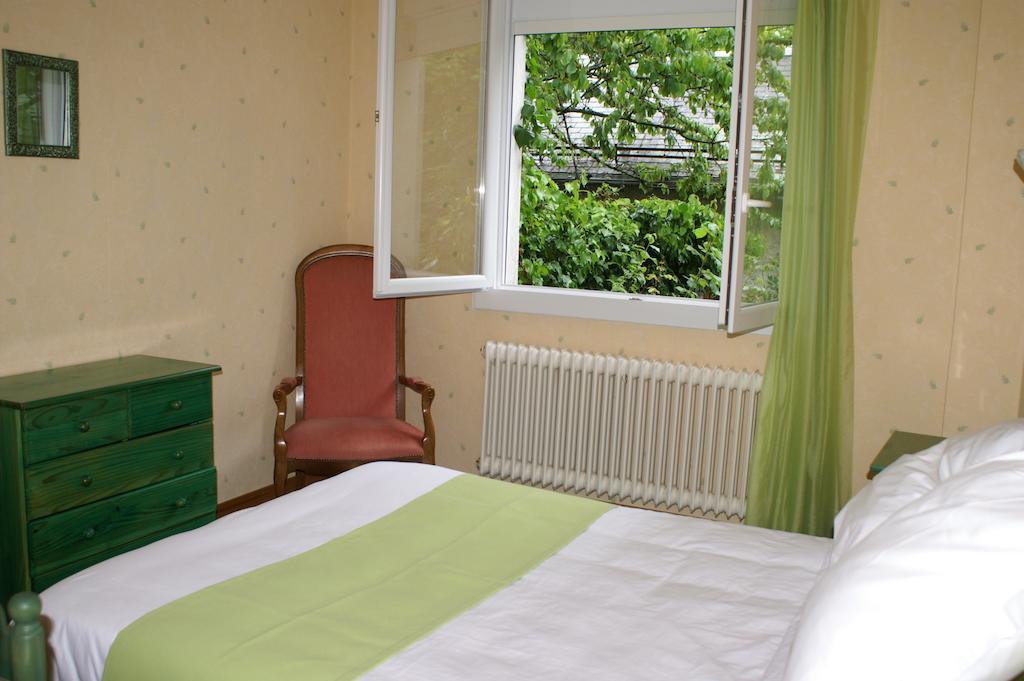 Hotel Celeste Bagnères-de-Luchon Szoba fotó