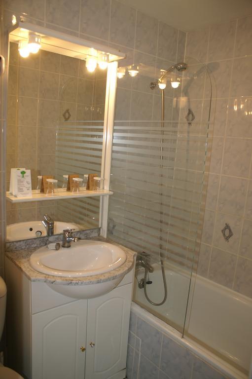 Hotel Celeste Bagnères-de-Luchon Kültér fotó